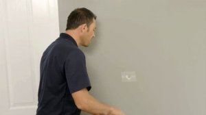 Poly | How to fill hole in a plaster wall