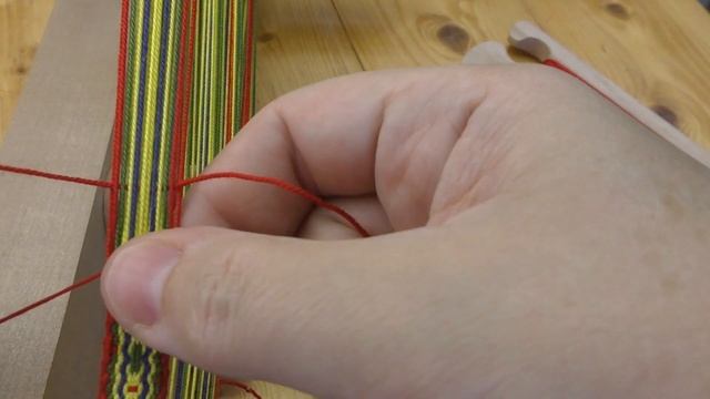 Латвийская цветочная лента на лентоткацком станке