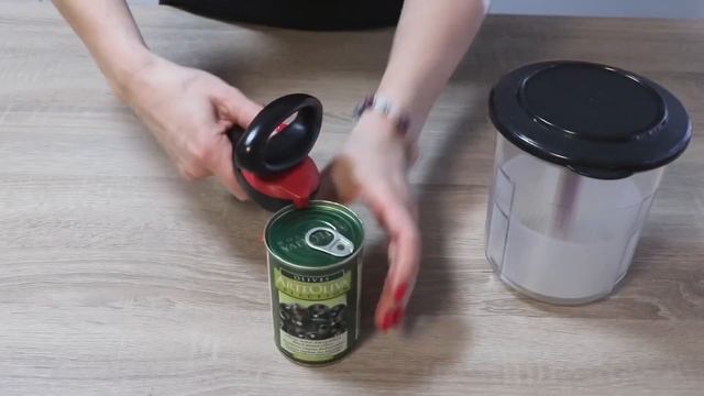 Tupperware Can Opener. смотреть онлайн