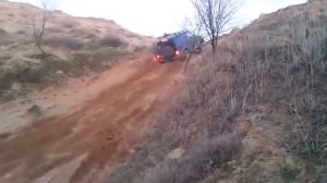 TLC Prado 78 vs Surf 185