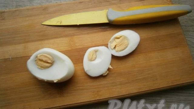 Салат Белый лебедь с копченой курицей