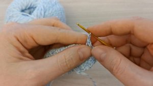 Ажурная кофта или стильный топ для куклы Паола Рейна крючком, мастер-класс