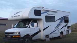 В наличии на площадке. Американский автодом. 5 спальных мест. Слайд. Генератор. Thor Four Winds25V