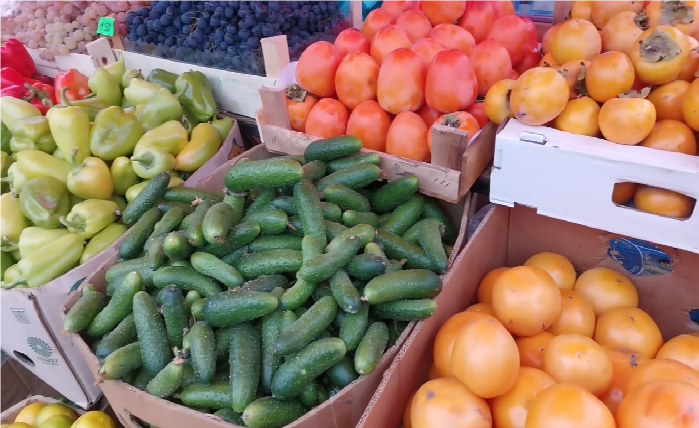 Реклама овощной рынок. Закупка овощей. Салехард продукты.