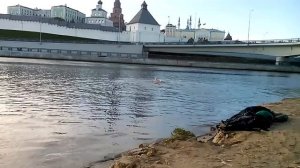МарёвоЛЕВ купается в реке Казанка в Казани.