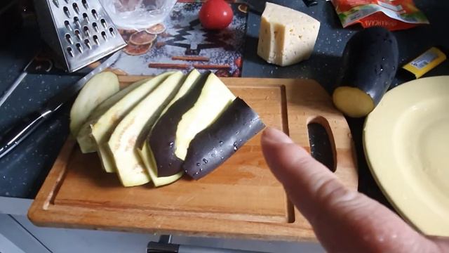 Выпустила муравьёв/ Платье/ Покрасила волосы/ Вещи собраны/ Наготовила в дорогу смотреть онлайн