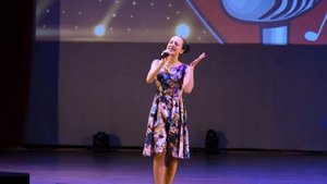 Алиса Штерле,  13 лет, "Красный конь" (музыка М.Фрадкин, слова М.Пляцковский)