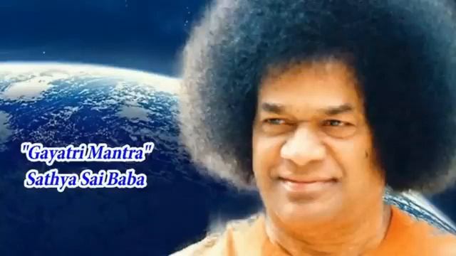 Гаятри мантра в исполнении Сатья Саи Бабы смотреть онлайн
