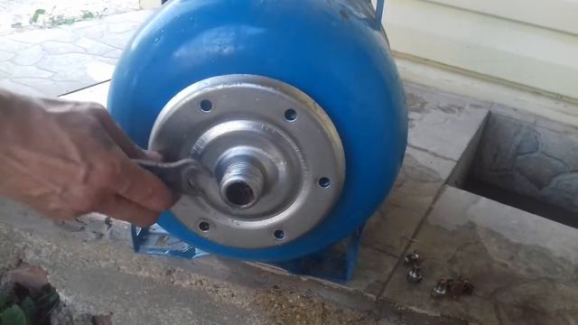 Замена гидроаккумулятора (груши) (мембраны) смотреть онлайн