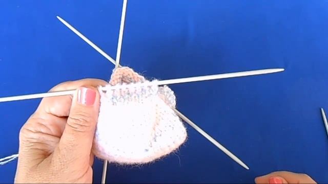 Вязание спицами - Вязание носков классически способом смотреть онлайн