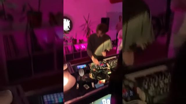 javalavanda full live set 7.02.2022 at Scratch DJ School Kazan смотреть онлайн