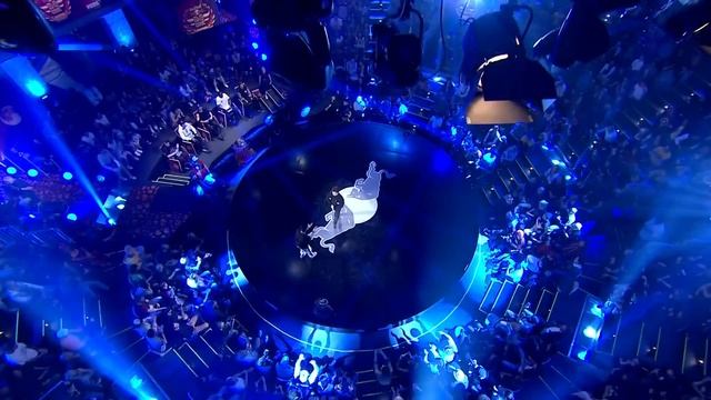 Sunni VS Bruce Almighty | Red Bull BC One World Final 2015 смотреть онлайн