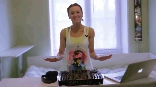 Что подарить на день рождение. dj school. смотреть онлайн