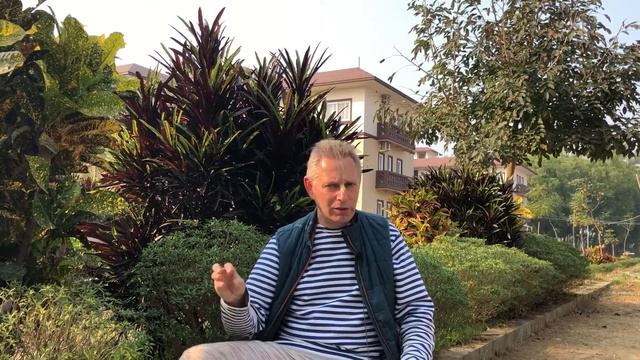 — Проявлены ли Свакия (своя жена) и Паракия (чужая жена) в материальной жизни? @vrajendraru смотреть онлайн