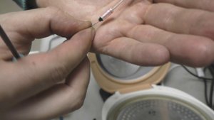 ремонт мультиварки maxwell mw-380bn не включается, замена термопредохранителя