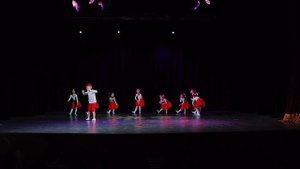 Детский танец "Здравствуй дедушка Мороз"