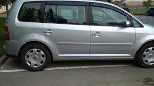 VW TOURAN 1.9 TDI BKC 2005 год 77 к.в.105 л.с.