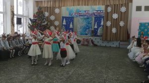 Новогодние песенки 1го класса