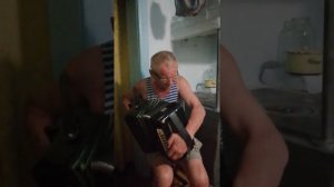 Под гармонь таганка