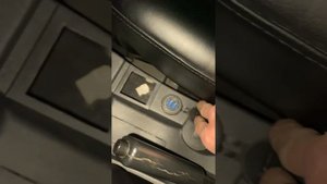 УСТАНОВКА ЗАРЯДКИ МЕСТО ПРИКУРИВАТЕЛЯ В ПРИОРУ