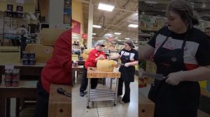 ПАРМЕЗАН! В Американском магазине? разрезают сыр при покупателях.