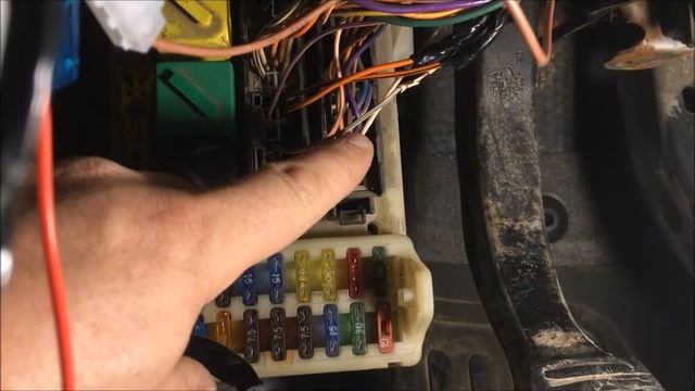 Установка сигнализации Форд Мондео 1 смотреть онлайн