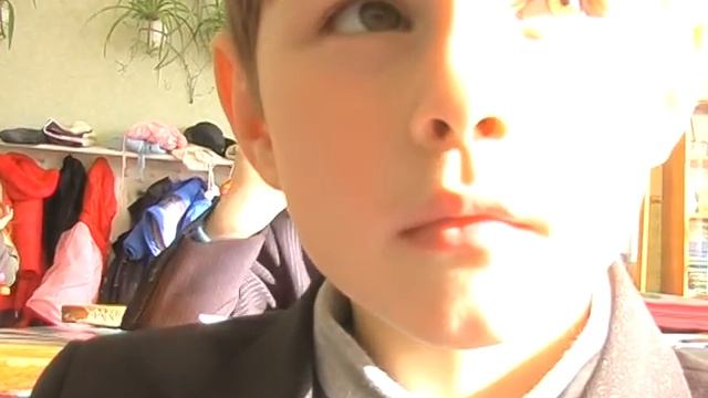 Красноград. Урок рисования в 1 классе смотреть онлайн