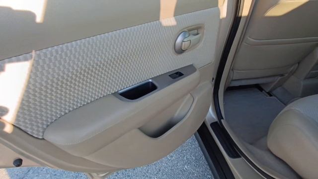 Nissan Tiida 2011 mator 1.5 benzin.Qiymeti 14.700 AZN .Badamdar maşin bazarı.nissan