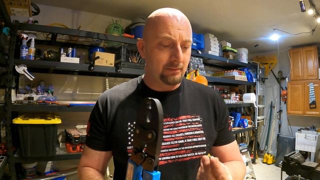 SharkBite Pex Crimp Tool VS Clamp Tool смотреть онлайн