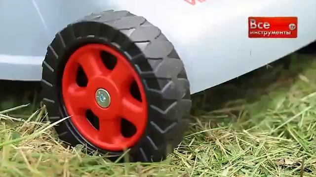 Электрическая газонокосилка Интерскол ГКЭ-33/1100 смотреть онлайн