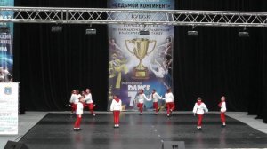 НАРОДНЫЙ АНСАМБЛЬ ТАНЦА "ХОРОШЕЕ НАСТРОЕНИЕ". ДОГОНЯЛКИ