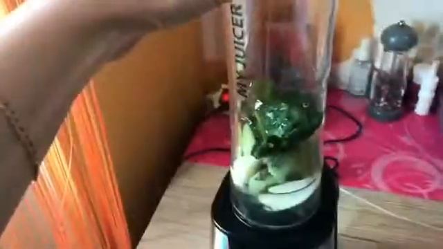 Рецепт зеленого смузи от @pugovi4ka_food смотреть онлайн