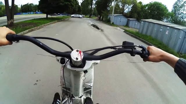 МОЙ НЕОБЫЧНЫЙ ДЕНЬ|ПОЙМАЛА ПОЛИЦИЯ|СТАНТ YAMAHA JOG|ПОКАТУШКИ ПО ГРЯЗИ смотреть онлайн