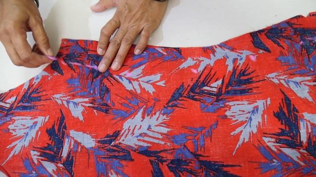 एकदम सही फिटिंग कैसे करें ? | Two Easy Methods For Perfect Fitting (Kurti/Kameez/Suit) смотреть онлайн