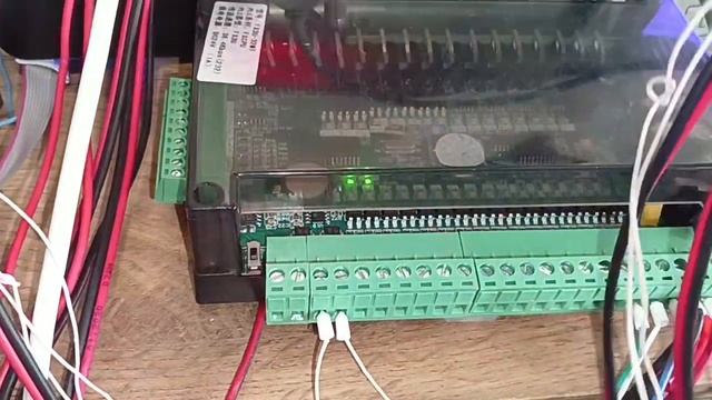 Пылесос самообслуживания контроллер управления на два поста  подключаем LED табло RS485 Modbus RTU смотреть онлайн