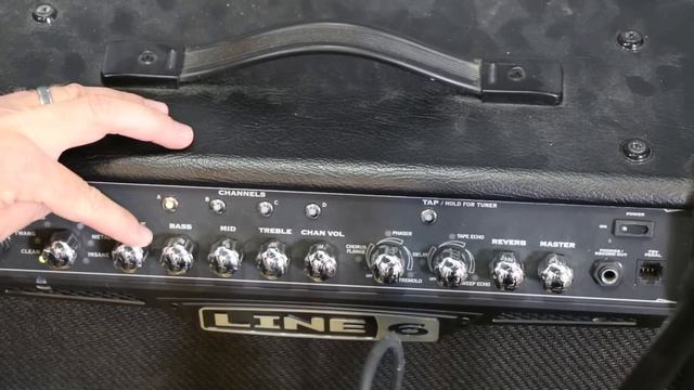 Tweaking a Line 6 Spider amp to work with guitar pedals смотреть онлайн