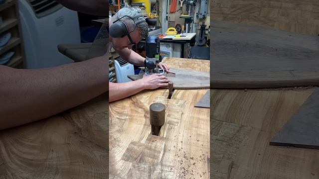 GIANT feathered walnut inlay #woodwork #tools #woodshop  #walnut