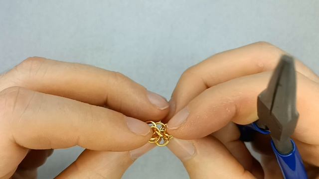 Кольчужное полотно полуперсидским плетением. Красивый плоский браслет своими руками. смотреть онлайн