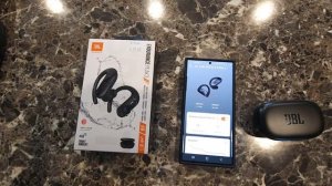 Unboxing & Review  of The JBL Endurance Peak 3 Earbuds