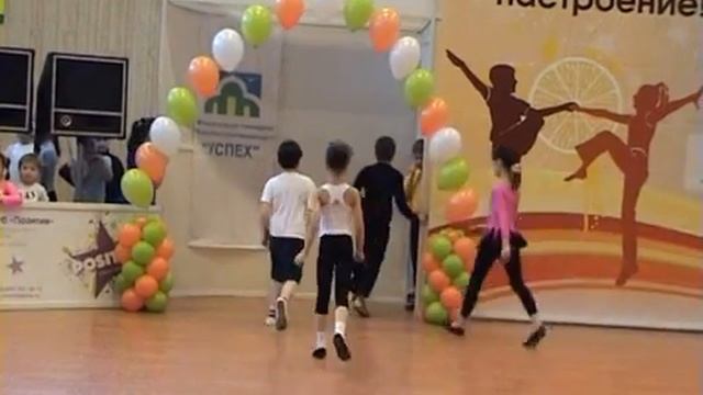 Акробатический рок-н-ролл начинающих (13 февраля 2011г) смотреть онлайн