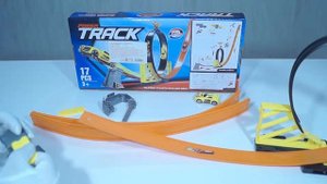 Распаковываем Power Track и запускаем машинки / Unpack the Power Track and run the race cars