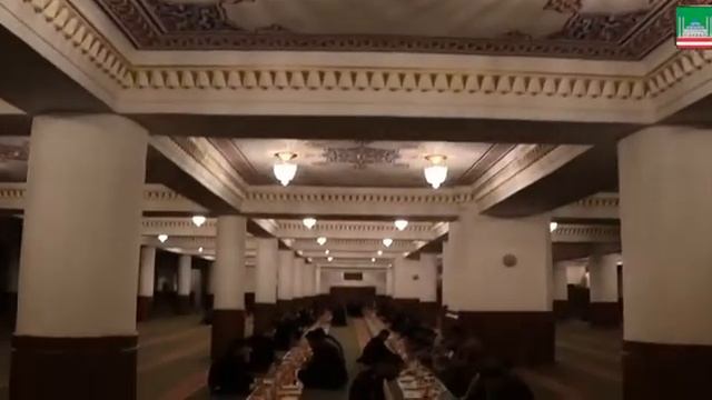 В мечети "Сердце Чечни" прошел коллективный Ифтар смотреть онлайн