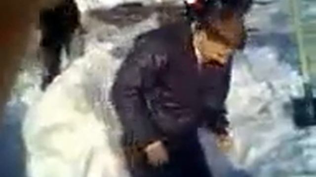 убираем снег))) смотреть онлайн