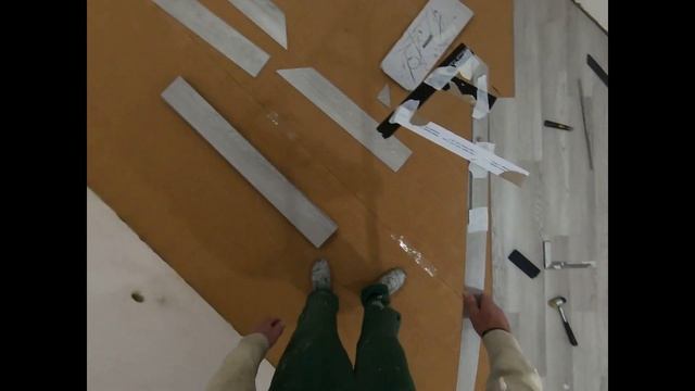 Диагональная укладка ламината. Простой способ переноса размера на заготовку.