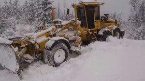 Грейдер стащило в кювет