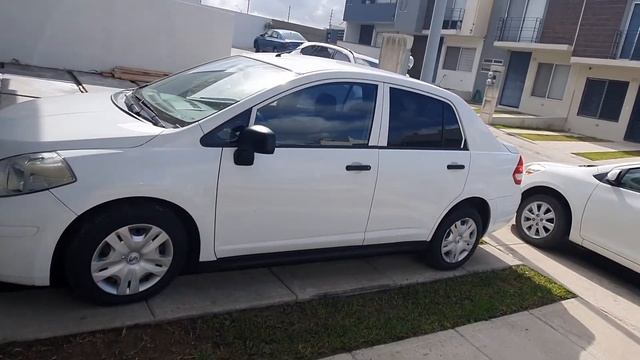 Nissan Tiida 2015 1.6 Manual смотреть онлайн