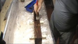 77. Скамейка садовая. Нанесение водной морилки после обжига и брашировки.  ч. 6.