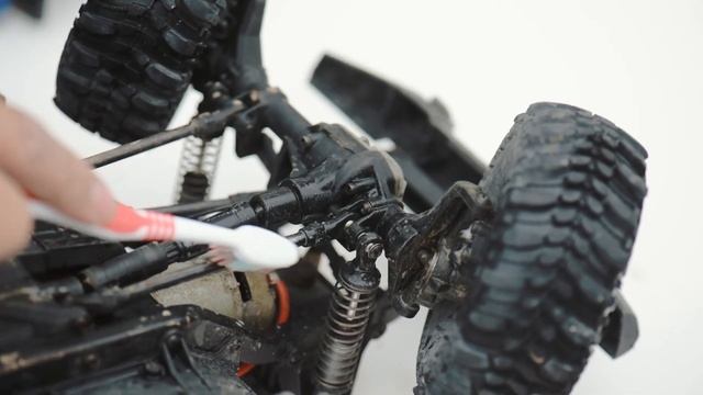 Cleaning my RC Car Traxxas TRX-4 after a long time! смотреть онлайн