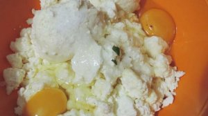 Открытый пирог с творогом и зеленью Витаминный