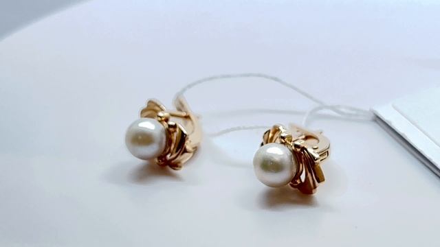 Золотые серьги с Жемчугом культивированным смотреть онлайн